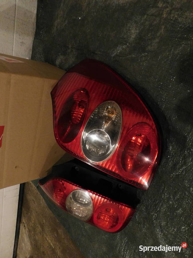 Lampy TYŁ Laguna 2 2005r sprzedam