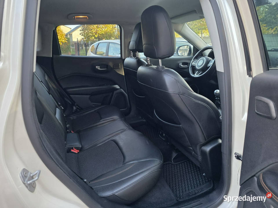 Jeep Compass 14 Benzyna Serwisowany Gwarancja relingi dachowe Piekoszów sprzedam