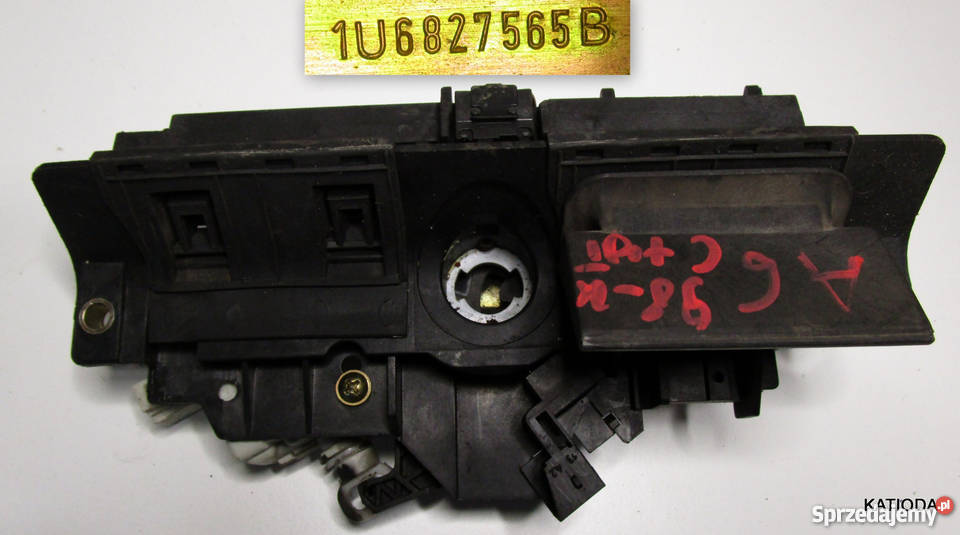 KLAMKA TYLNEJ KLAPY VW SKODA 1U6827565B Mikołów