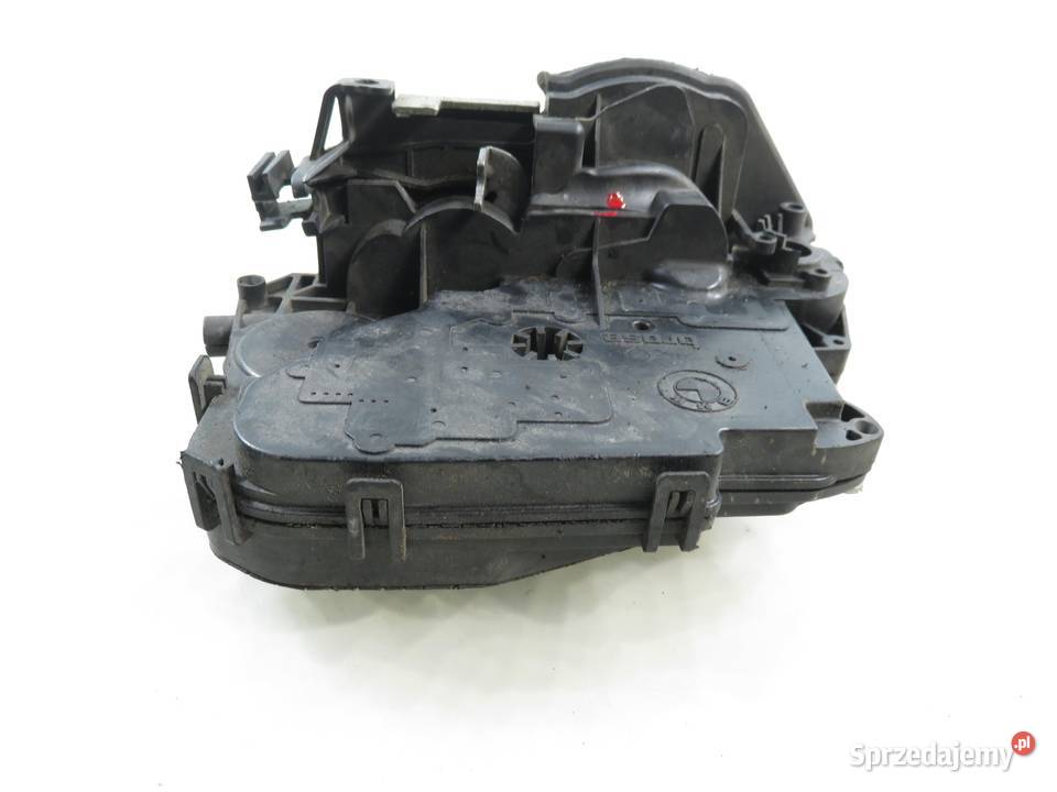 ZAMEK PRAWY TYLNY BMW 3 E90 7060296