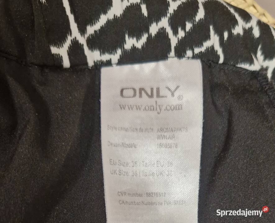Spodnie leginsy marki Only 36 stan XL czarno