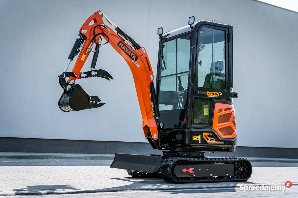 Koparka MiniKoparka 18T KUBOTA Skrętne ramie Warszawa