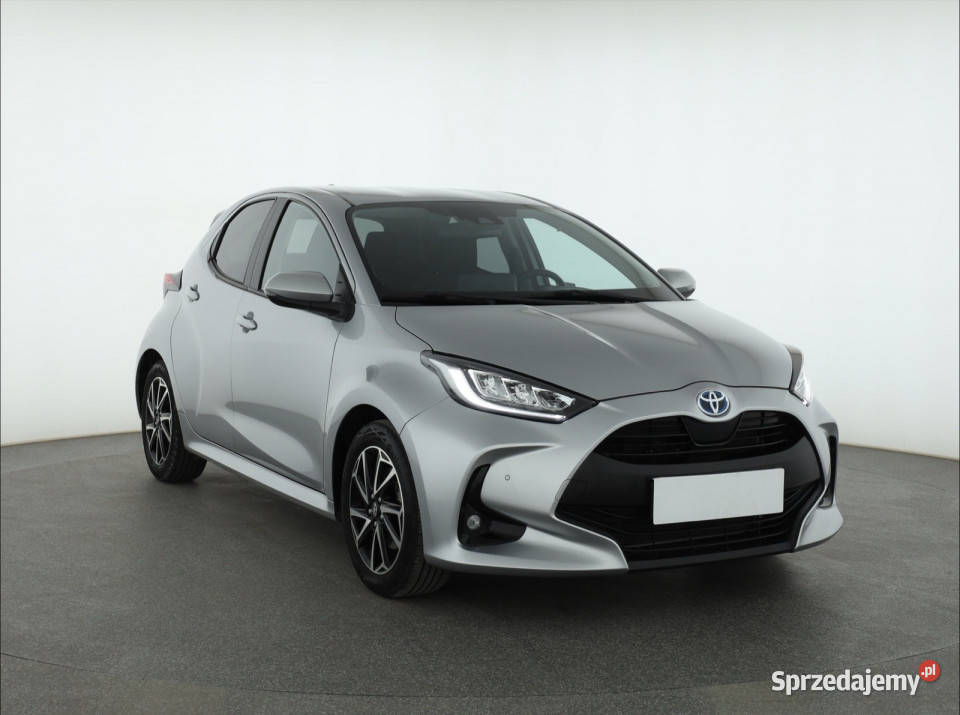 Toyota Yaris 15 VVTi Hybrid asystent pasa ruchu mazowieckie Piaseczno