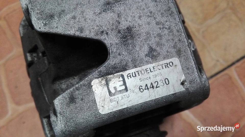 ALTERNATOR MERCEDES W204 18 osobowe