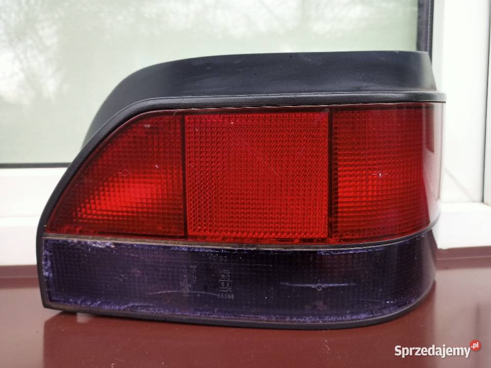 Renault Clio 1 I lampa tył tylna prawa wkład Sieradz