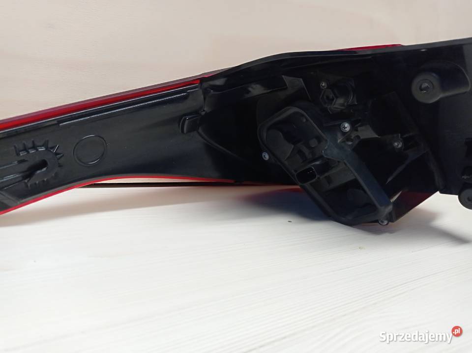 OPEL CROSSLAND X LAMPA PRAWA TYLNA 17 Bydgoszcz