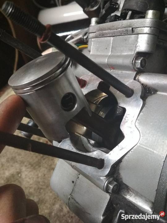 posiadam na sprzedaż silnik EBS nie D50B0 AM6 Strzyżów