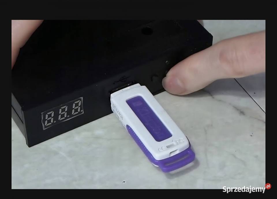 Pendrive z podkładami MIDI do keyboardów z Instrumenty klawiszowe i MIDI Puławy