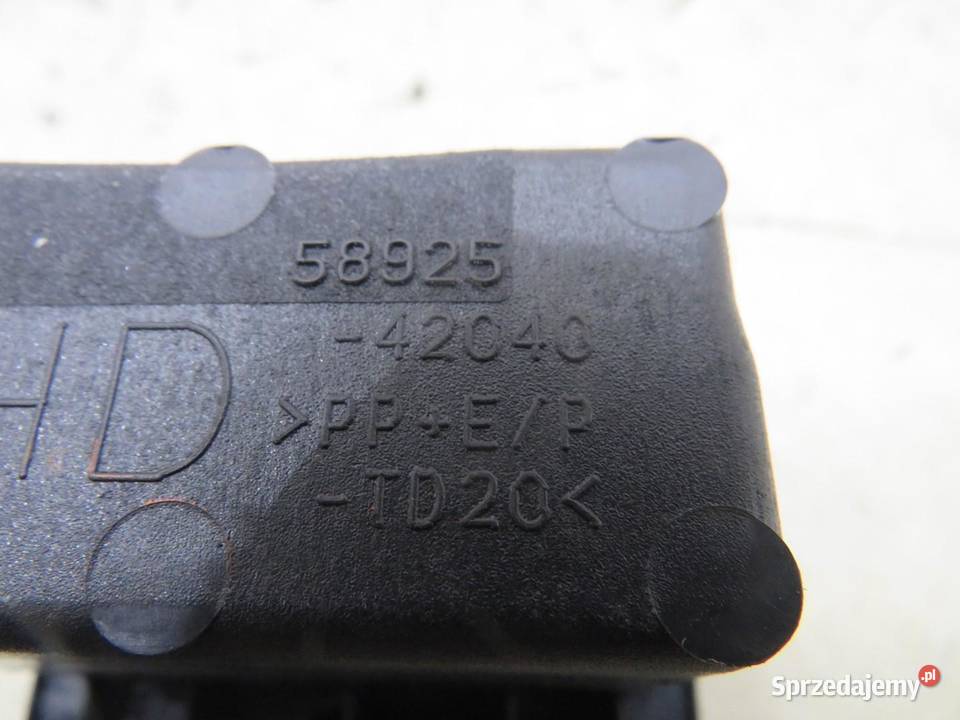 REGULACJA LUSTERER GNIAZDO AUX RAV 4 III LIFT lubelskie