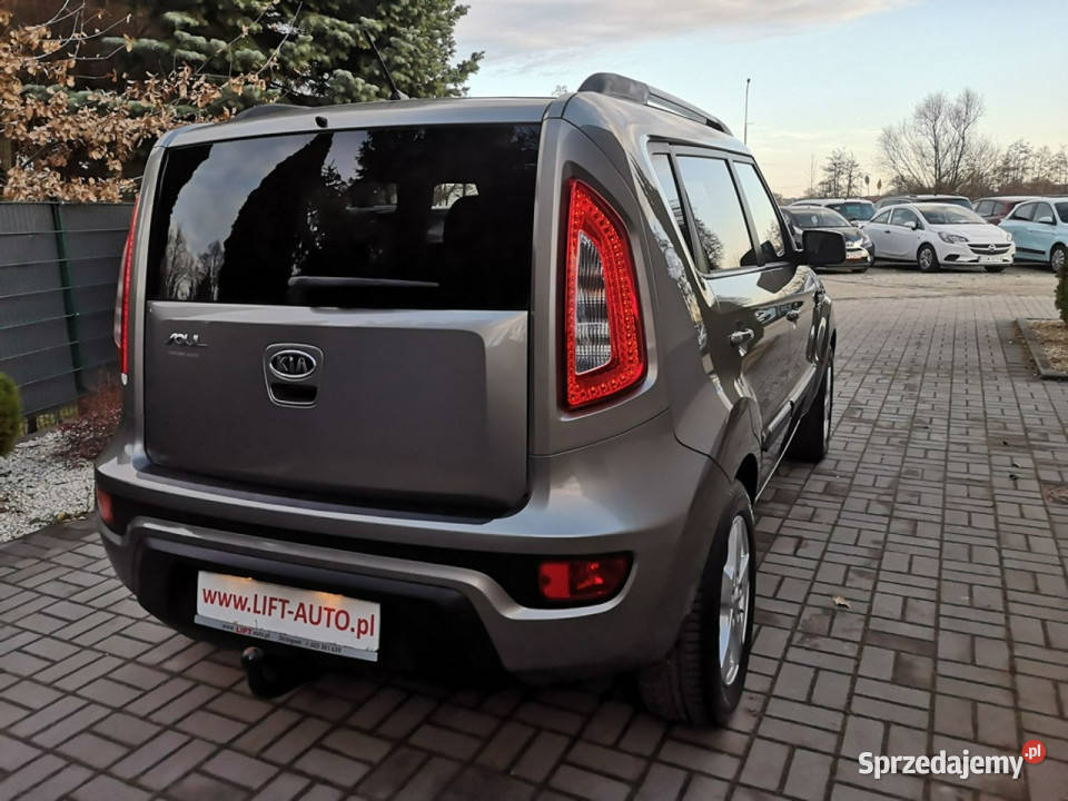 Kia Soul 16 GDI 140 Klimatyzacja Sensory Isofix lakier metallic