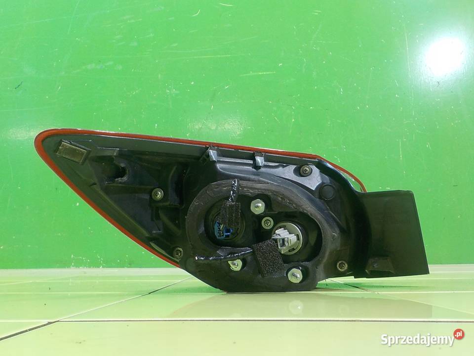 MAZDA 3 BM III 20 B 15r HB 5D lampa prawa tyl osobowe Lampy tylne Suków
