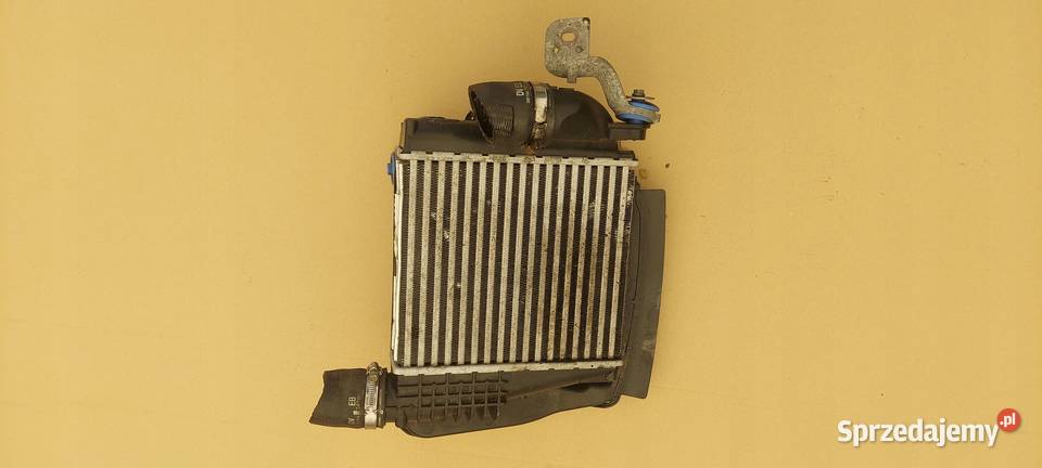 INTERCOOLER OBUDOWA PEUGEOT 308 T9 15 16 20 D osobowe Międzychód