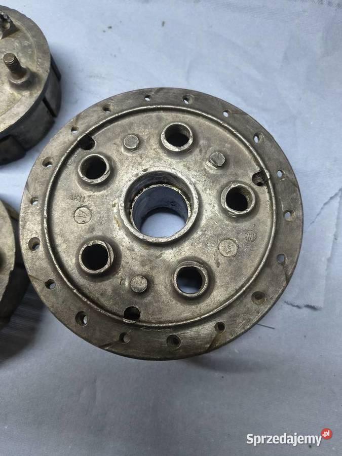 Piasta tył szczękotrzymacz WSK 125 Rzeszów