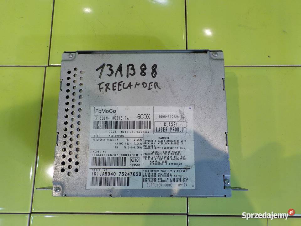 LAND ROVER FREELANDER II 22 TD4 07r radio CD