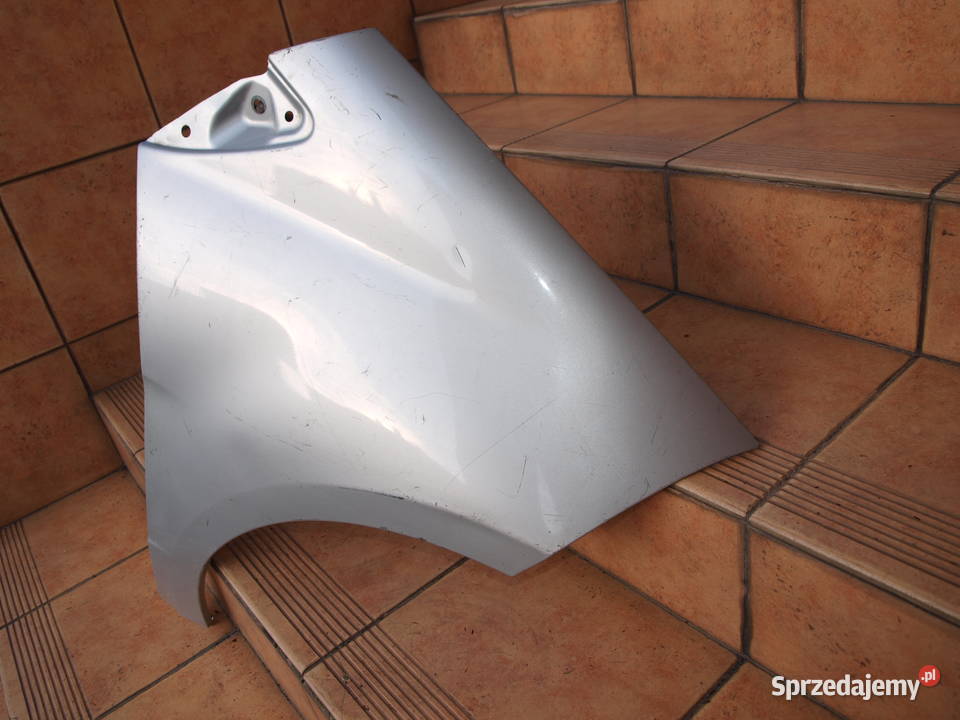 Mercedes A klasa W169 błotnik prawy przód 2004