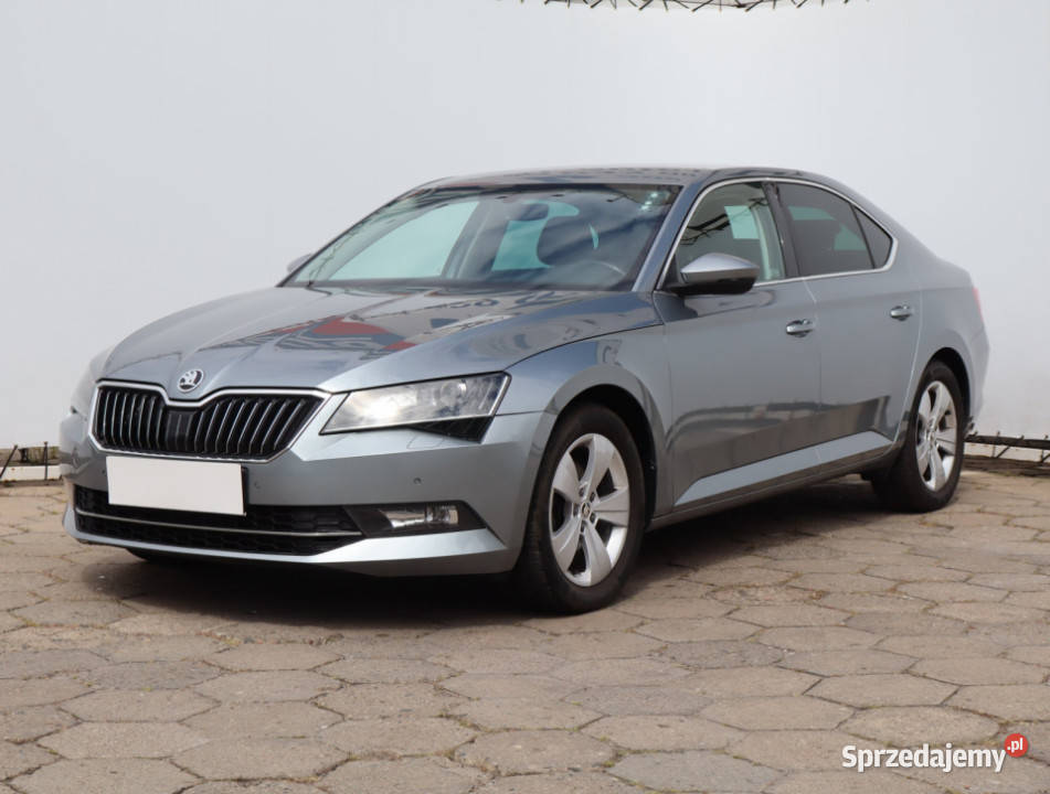Skoda Superb 15 TSI ASR (kontrola trakcji) Motoryzacja