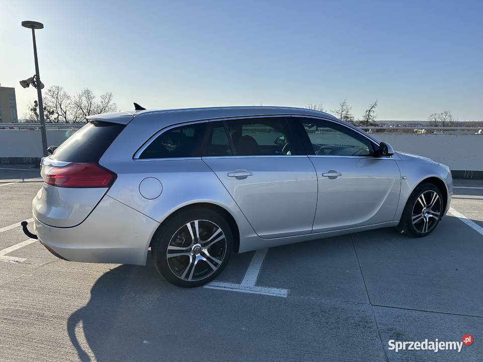 Opel Insignia A 20 CDTI 160 Sports Tourer 2011 2000cm3 Radom