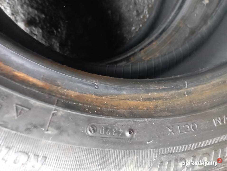 Opony zimowe 2stuki 21555R16