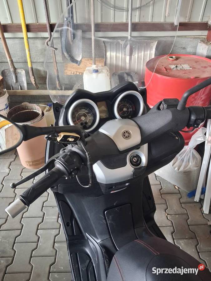 yamaha xmax 250 Lubenia