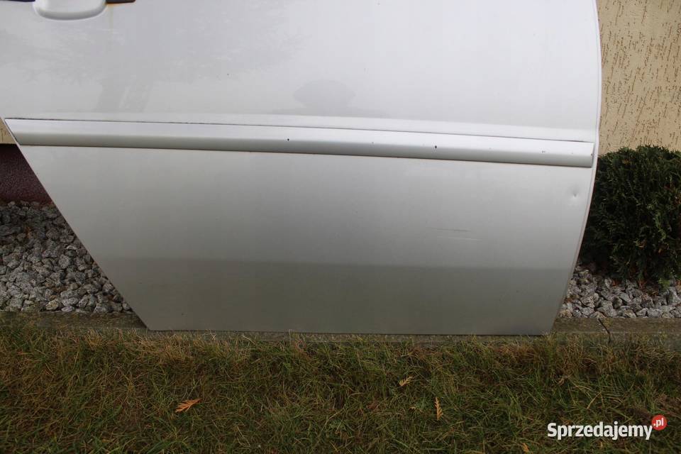 DRZWI PRAWY TYŁ Z157 OPEL VECTRA C KOMBI wielkopolskie