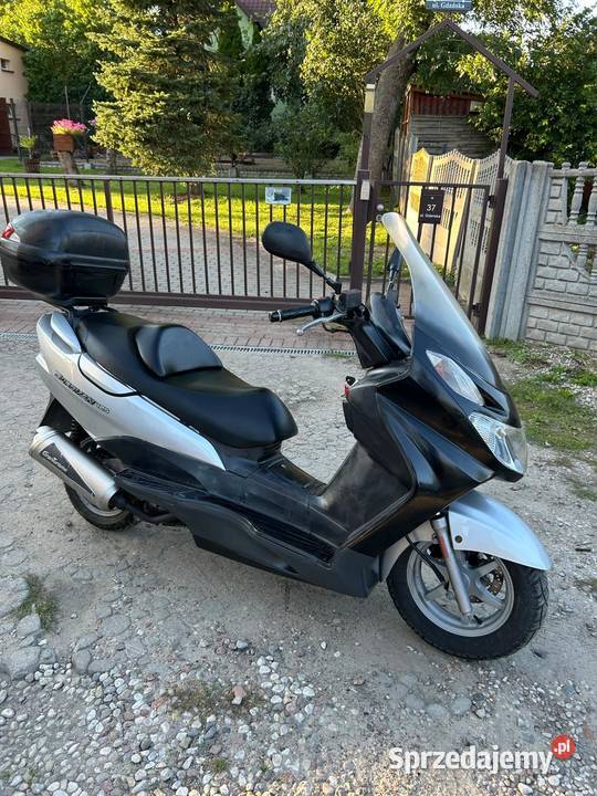 Suzuki Burgman 125 2004 2 kluczyki Kufer bezwypadkowy pomorskie Bobowo sprzedam