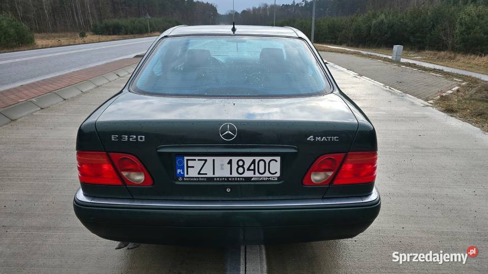 Mercedes Benz E 320 4Matic stan kolekcjonerski 3199cm3 Babimost