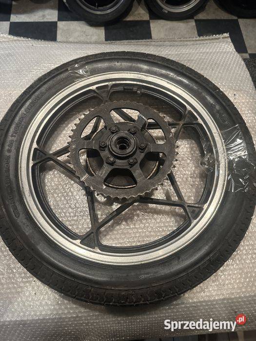 Suzuki GSX 250 Koło Felga Opona Ośka V452