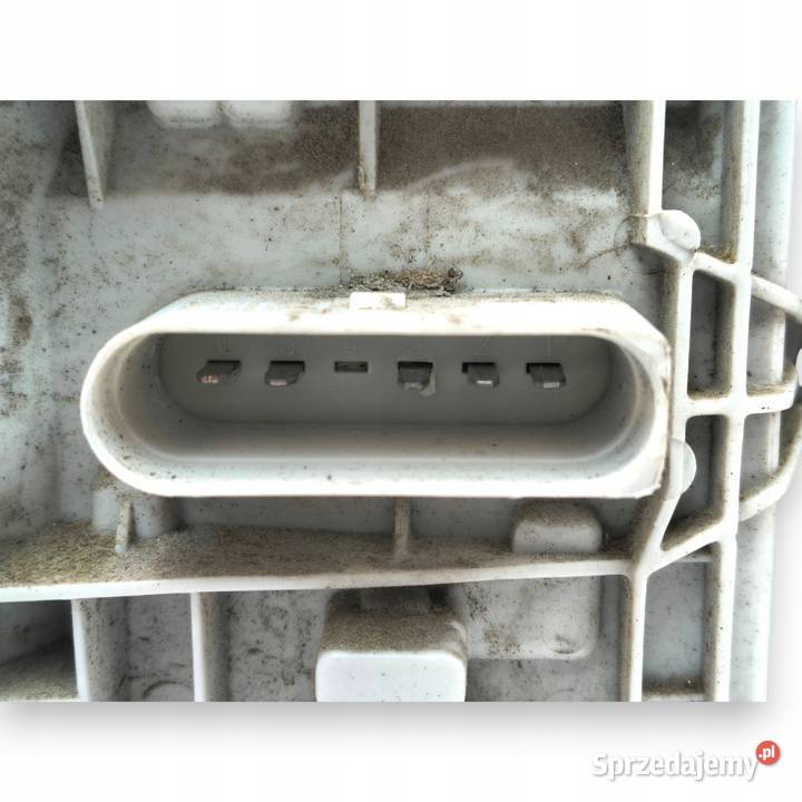 LAMPA PRAWA VW Caddy III 2K LIFT 2015 prawy tył Chełm