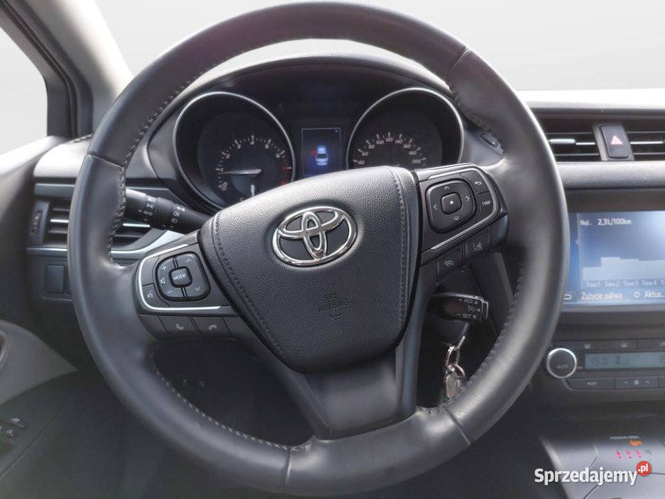 Toyota Avensis 2017r Salon Automat Tempomat Warszawa sprzedam