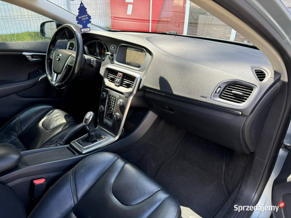 Volvo V40 Cross Country 20 D3 150 Navi Virtual 263000km Przeźmierowo