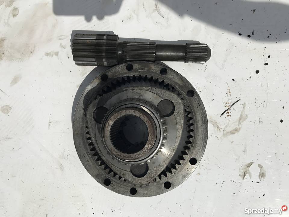 Zwrotnica mostu przedniego prawa Ford 650 655 sprzedam