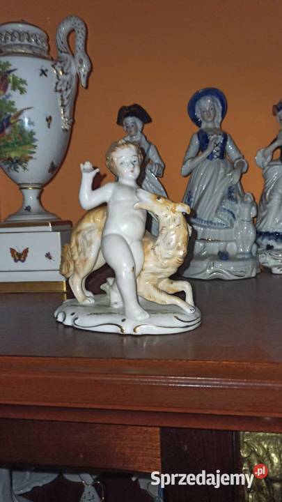 Figurka Putto z chartem Syg Import Porcelana i szkło Gdańsk
