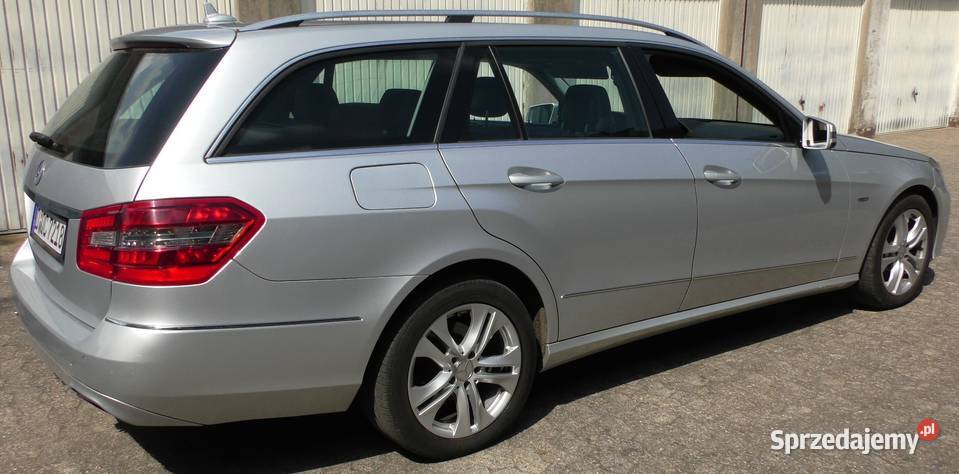 Mercedes E200 CGI Blue Efficiency 2011 z Niemiec skórzana tapicerka łódzkie