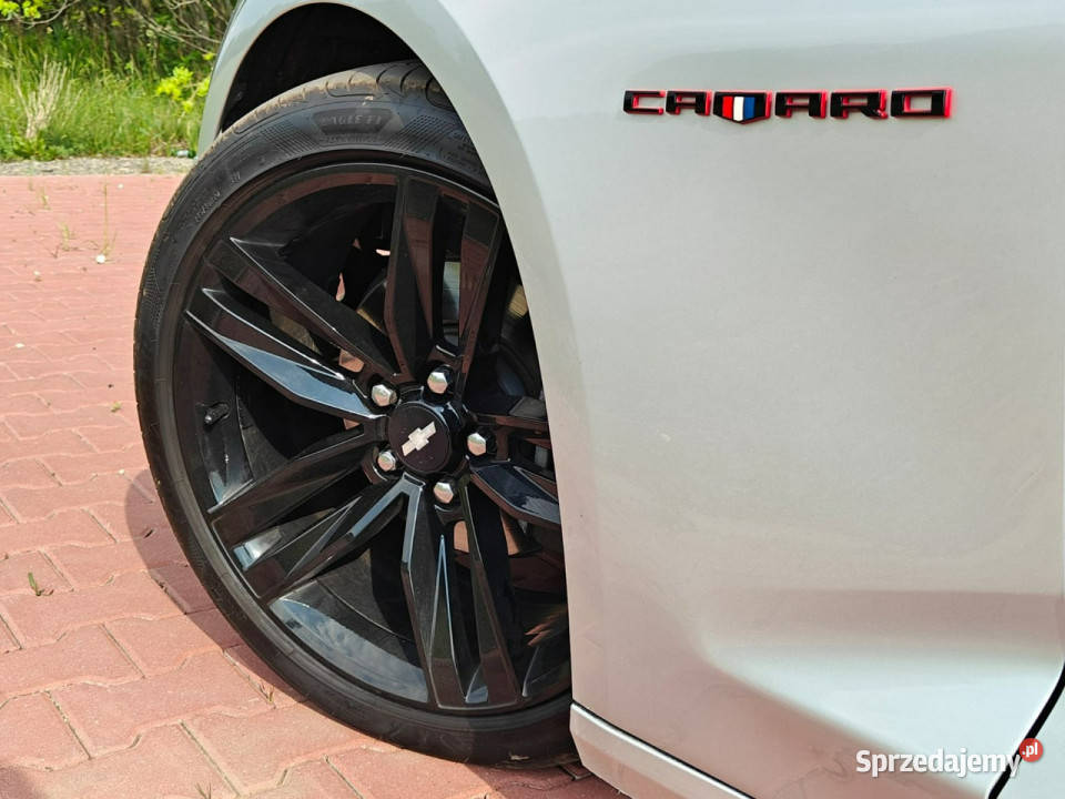 Chevrolet Camaro RS Manual 335 VI 2016 Rok produkcji 2017 Karczew