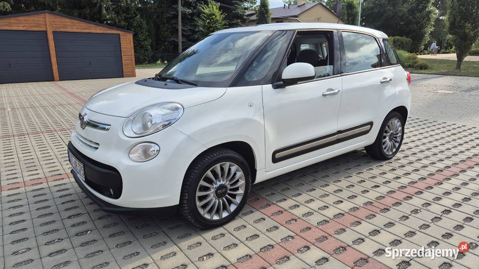 FIAT 500L 14 95 OPŁACONY bogata wersja Rzeszów sprzedam