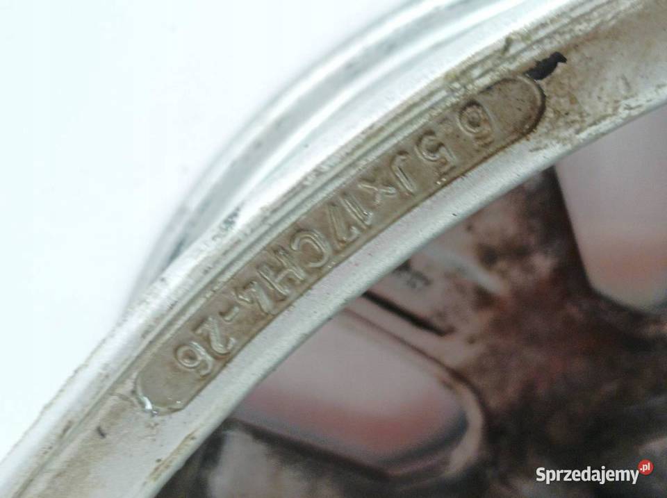 FELGA ALUMINIOWA R17 4X108 ET26 OC 65MM