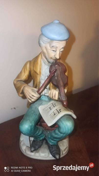 Figurka grajka skrzypce z nutami Piękna figurka Gdańsk