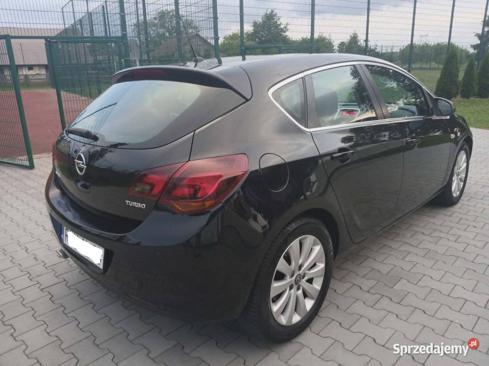 Opel Astra J COSMO 16 T 180 Grzane fotele Xenon 250000km Przeworsk