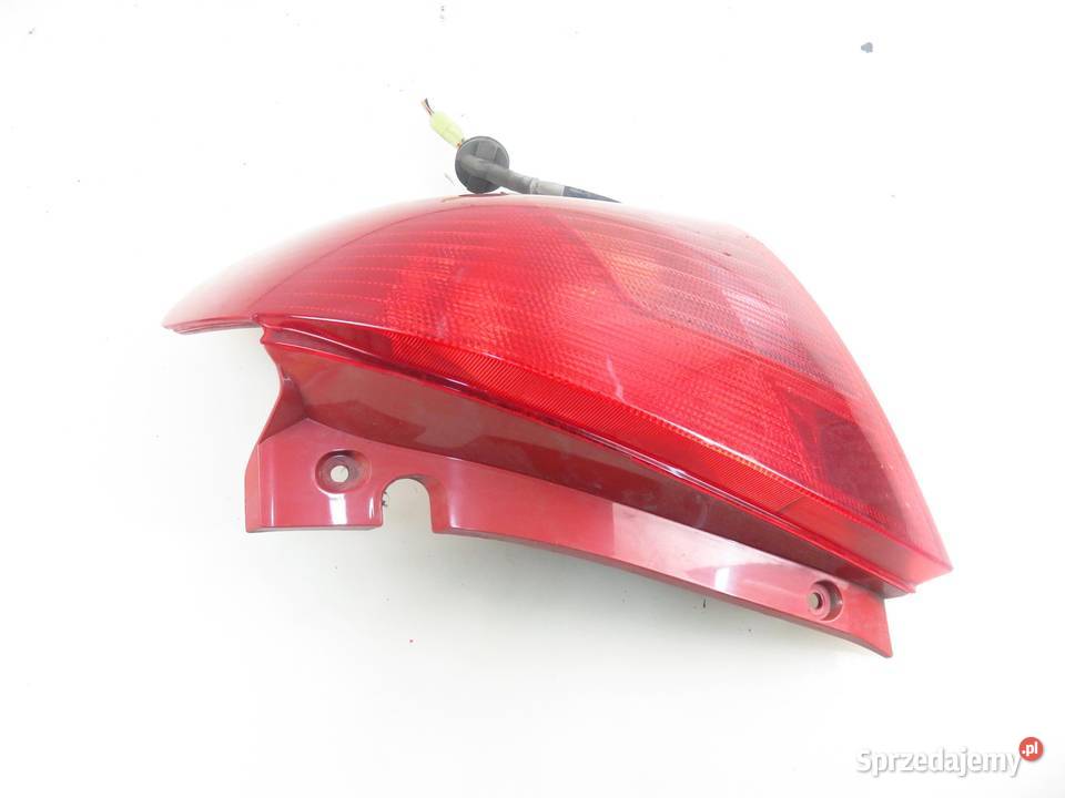 LAMPA PRAWA TYLNA SUZUKI SWIFT III Oświetlenie