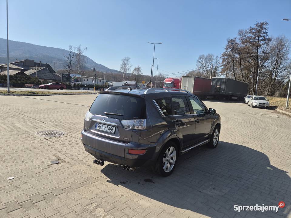Mitsubishi Outlander LIFT 20d 140 4x4 7 osobowy Bujaków