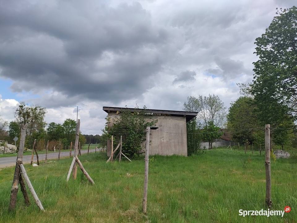 Sprzedam działkę z budynkiem