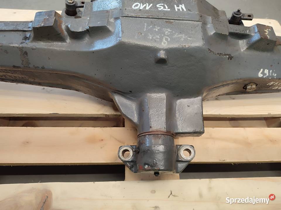 Obudowa osi napędowej 5164328 HOLLAND TS 110 Wilkowo sprzedam