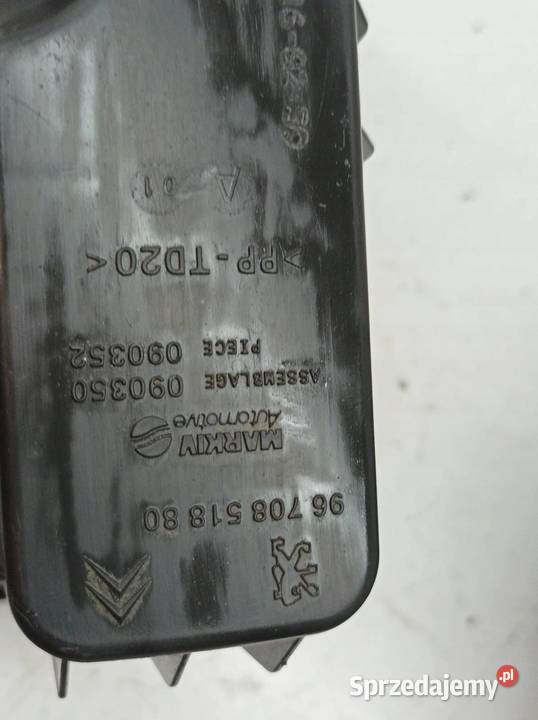 OBUDOWA FILTRA POWIETRZA 9670851880 12 VTI Rok produkcji 2016 Obudowy filtrów świętokrzyskie
