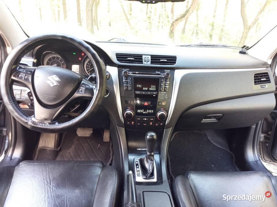 Suzuki Kizashi 24 VVT 178 4x4 Automat LPG STAG gniazdo USB Chrzanów