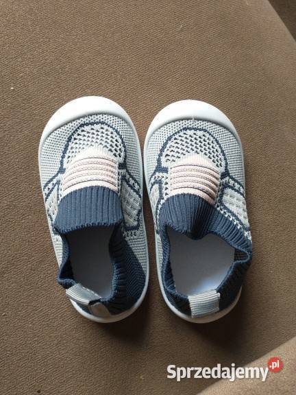 Buciki dziecięce antypoślizgowe 1218 mc 135 niebieski Dla Dziecka Nowy Sącz sprzedam