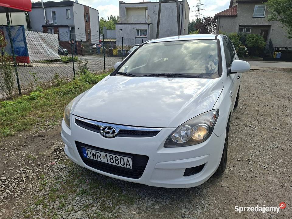 HYUNDAI i30 2010r 16crdi KLIMATYZACJADLUGIE Hatchback Wrocław