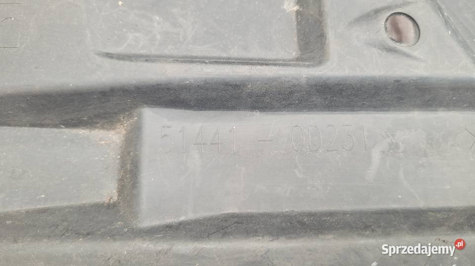 TOYOTA YARIS III LIFT OSŁONA SILNIKA PRAWA Ruda Śląska