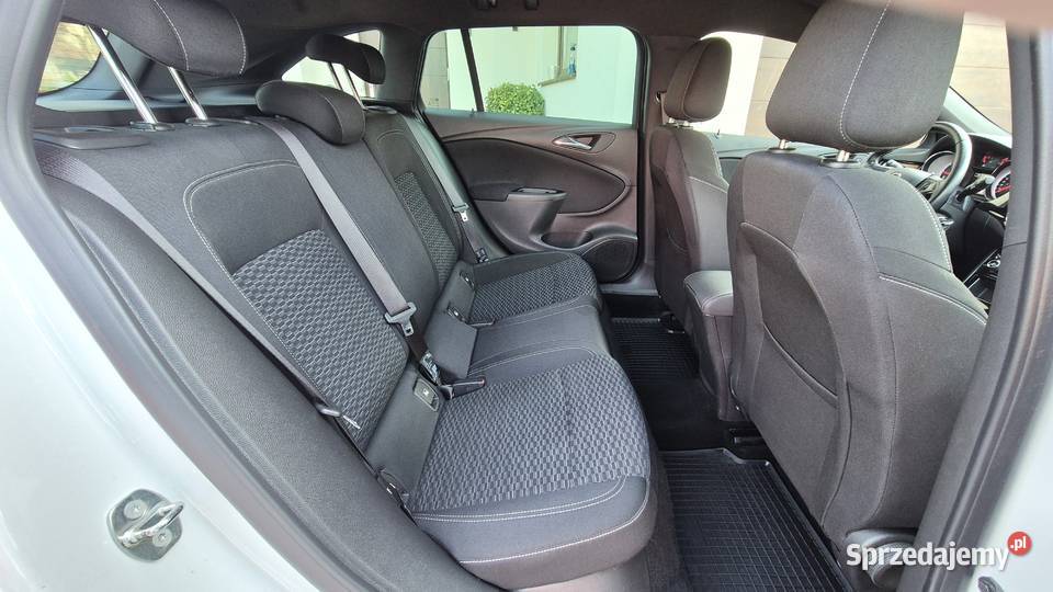 OPEL ASTRA k Turbo 200 1 właściciel krajowy Zarejestrowany w Polsce Kraków