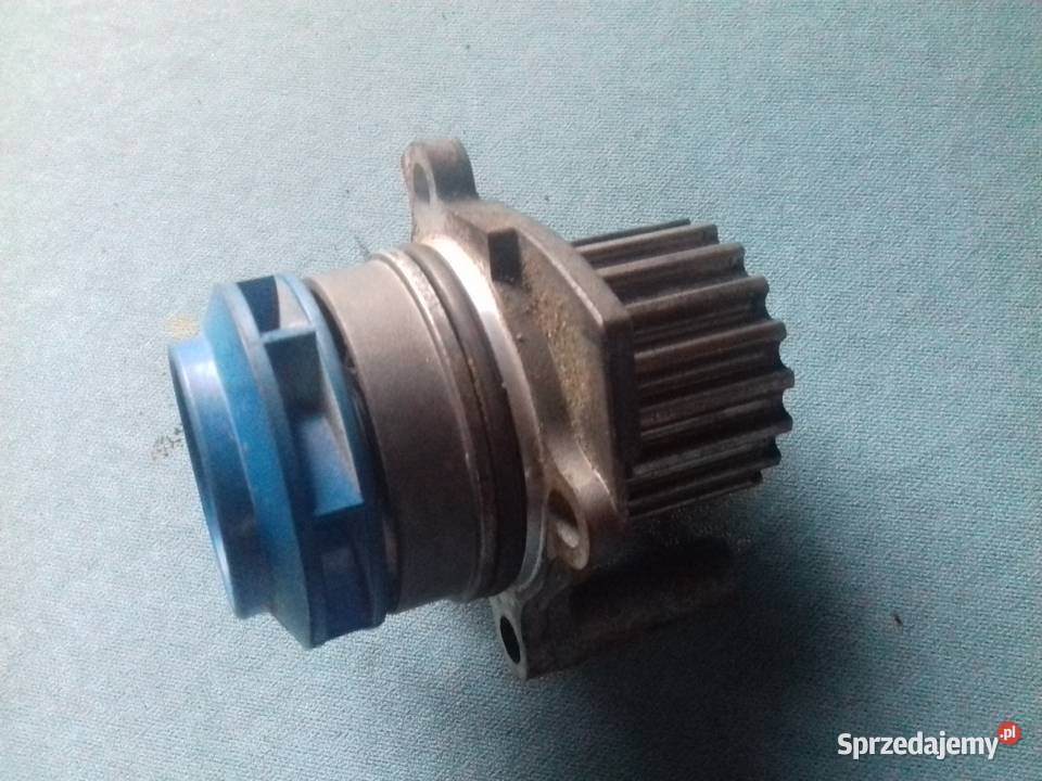 Pompa wody SKF 19TDI AWX AVF AJM Passat B5 Audi Układ chłodzenia Szczebrzeszyn