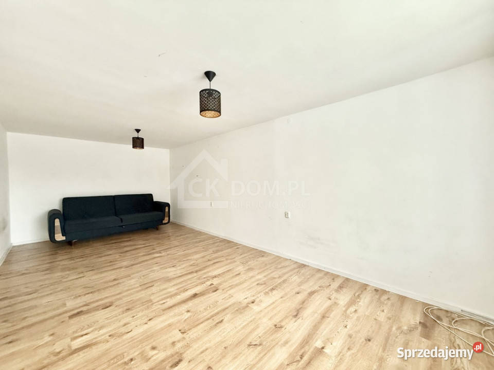 Dom z dużą działką Bławatków gm Piekoszów asfalt Domy Lesica